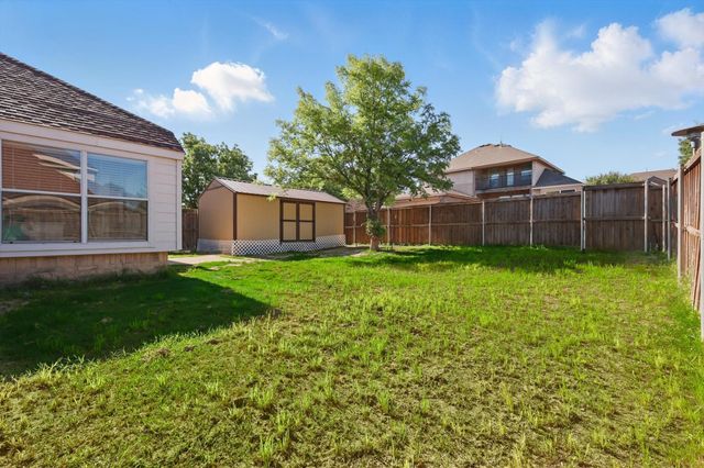 1228 Carriage Creek Drive, Desoto, TX 75115