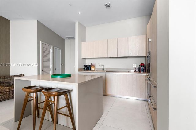 4111 S Ocean Dr 702, Hollywood, FL 33019