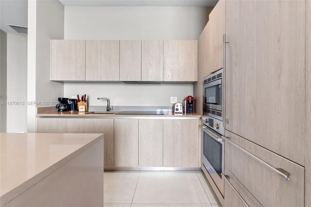 4111 S Ocean Dr 702, Hollywood, FL 33019