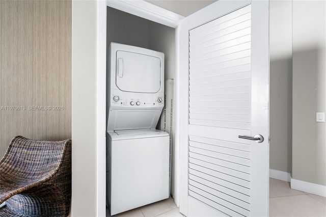 4111 S Ocean Dr 702, Hollywood, FL 33019