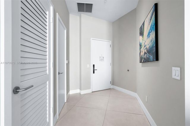 4111 S Ocean Dr 702, Hollywood, FL 33019