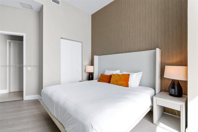 4111 S Ocean Dr 702, Hollywood, FL 33019