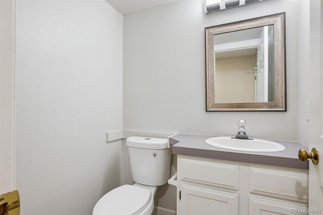 2049 E Phillips Lane, Centennial, CO 80122