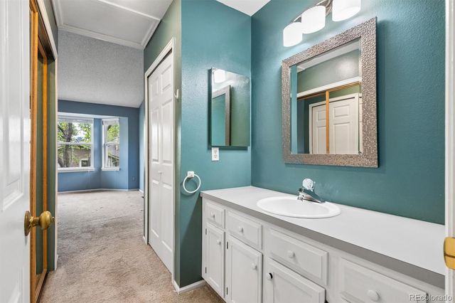 2049 E Phillips Lane, Centennial, CO 80122