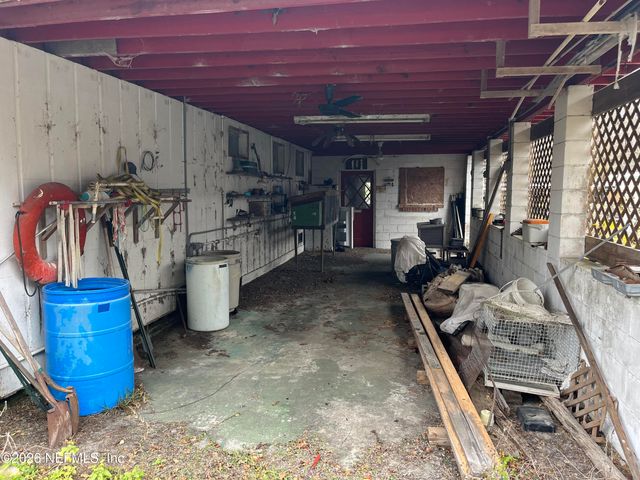 111 WALT Lane, Satsuma, FL 32189