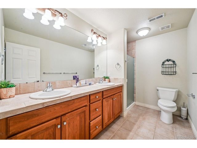 13901 E Saratoga Pl, Aurora, CO 80015