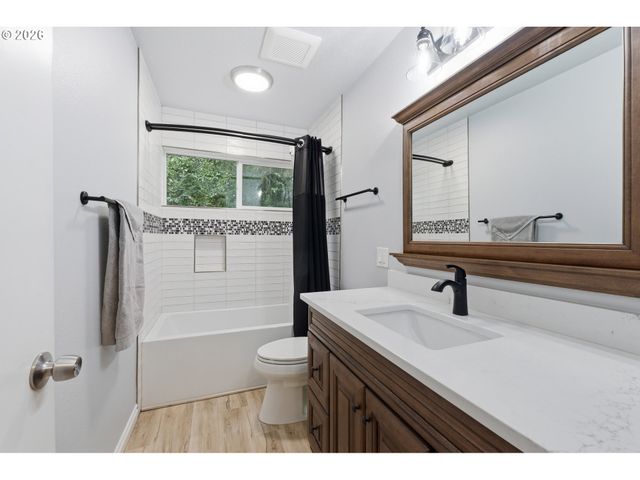 12255 Sw TIPPITT Pl, Portland, OR 97223