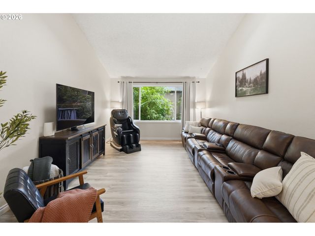 12255 Sw TIPPITT Pl, Portland, OR 97223