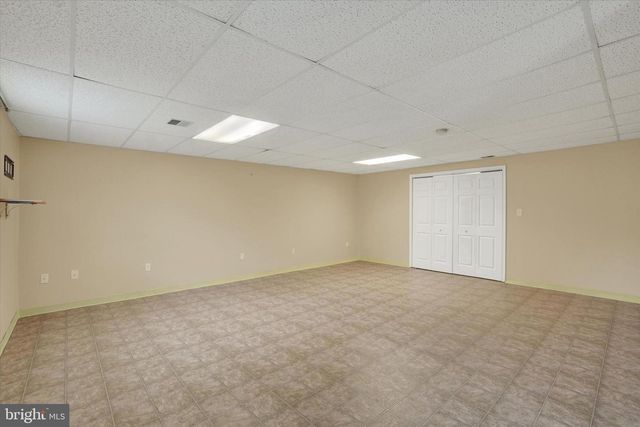 2426 WINTERBERRY LN, York, PA 17406