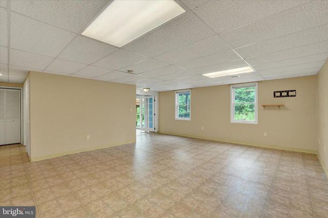 2426 WINTERBERRY LN, York, PA 17406
