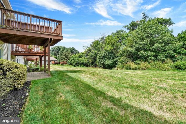 2426 WINTERBERRY LN, York, PA 17406