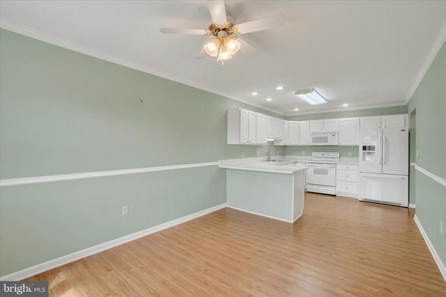 2426 WINTERBERRY LN, York, PA 17406