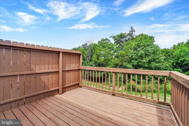 2426 WINTERBERRY LN, York, PA 17406