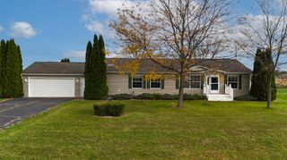 559 W Corbly Road, Hebron, IN 46341