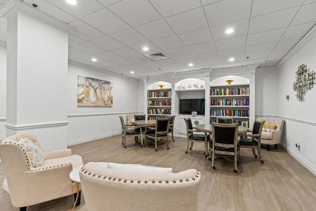 5380 N Ocean Drive 10g, Singer Island, FL 33404