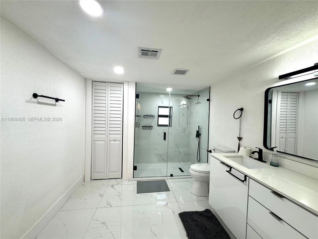 13550 NW 5th Ave, North Miami, FL 33168