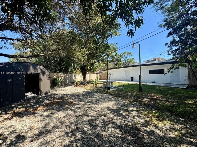 13550 NW 5th Ave, North Miami, FL 33168