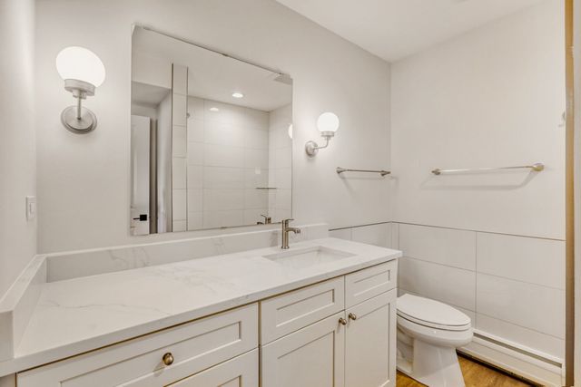 785 Pershing Avenue 1-B, Glen Ellyn, IL 60137