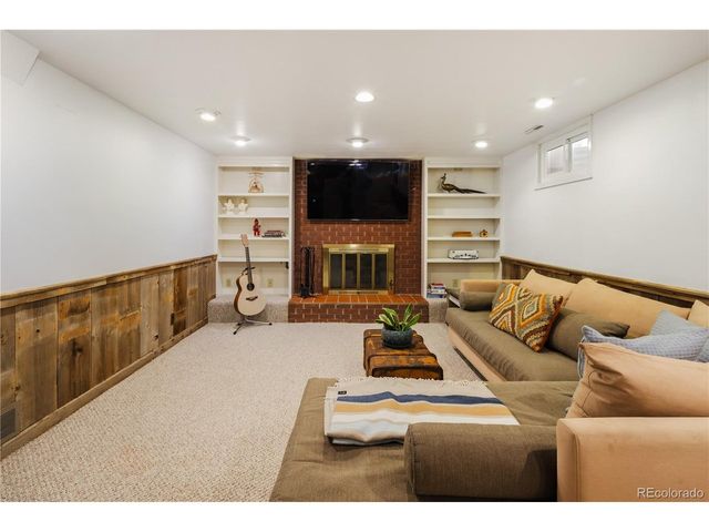6580 E Colorado Dr, Denver, CO 80224