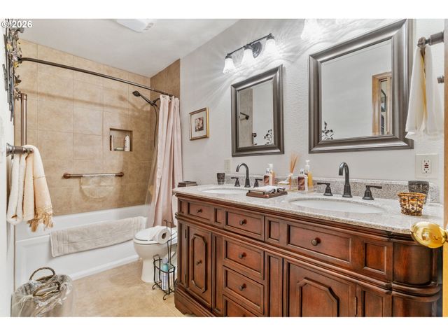 3362 Se WILLOW St, Hillsboro, OR 97123