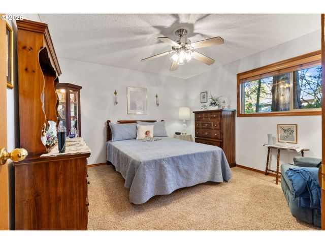 3362 Se WILLOW St, Hillsboro, OR 97123