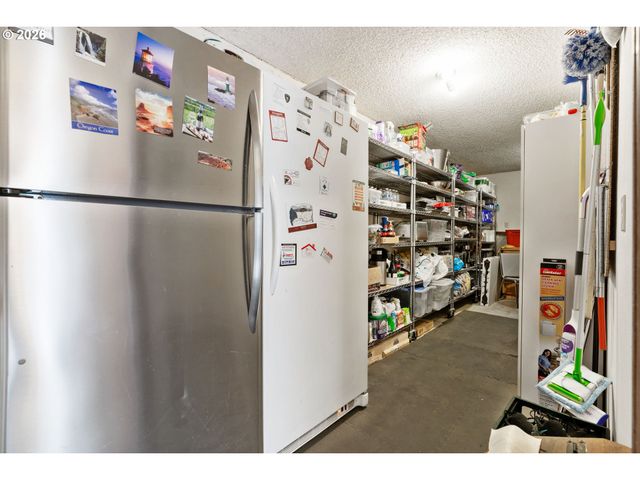 3362 Se WILLOW St, Hillsboro, OR 97123