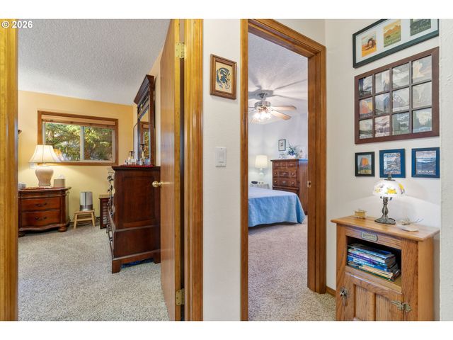 3362 Se WILLOW St, Hillsboro, OR 97123