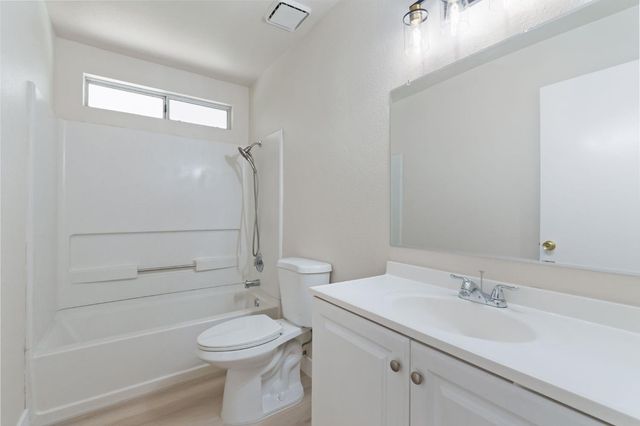 4074 E Robinson Avenue, Fresno, CA 93726