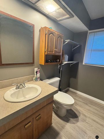 400 N 73rd Street, Lincoln, NE 68505