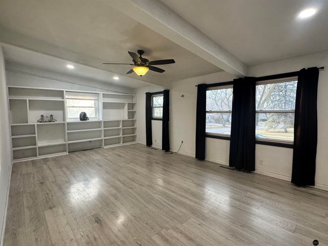 400 N 73rd Street, Lincoln, NE 68505