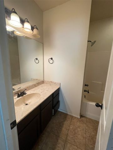 1428 Ravenwood Drive, Mansfield, TX 76063