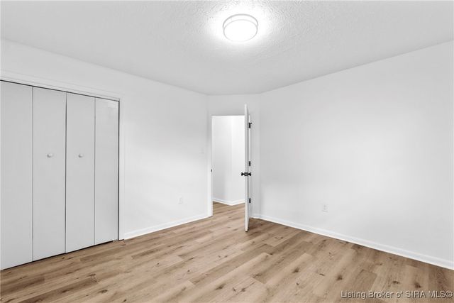 3136 Middle Road, Jeffersonville, IN 47130