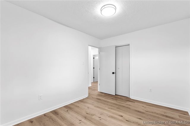 3136 Middle Road, Jeffersonville, IN 47130