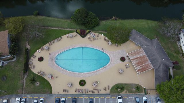 331 Windsor O, West Palm Beach, FL 33417
