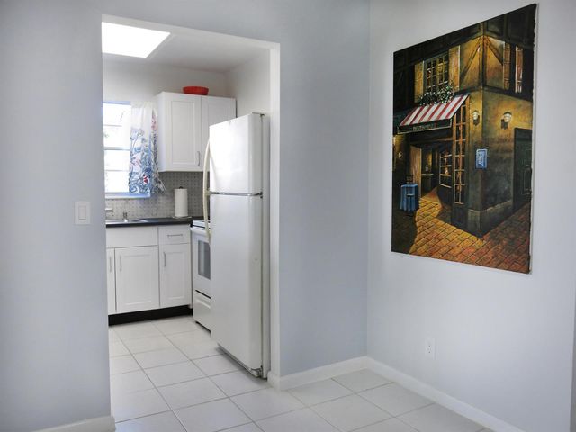 331 Windsor O, West Palm Beach, FL 33417
