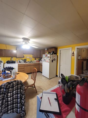 205 County Street, Bennington, VT 05201