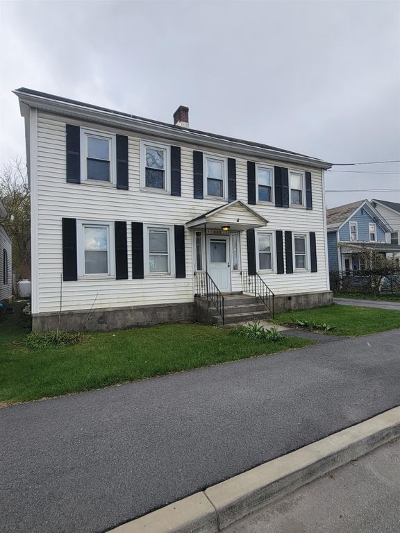 205 County Street, Bennington, VT 05201