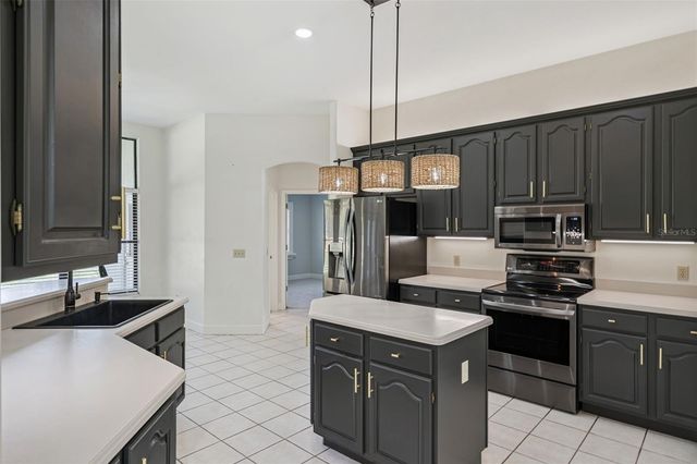 26820 BLOOMFIELD AVENUE, Yalaha, FL 34797