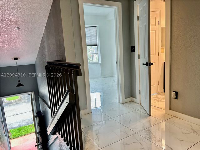721 SW 148th Ave 309, Sunrise, FL 33325