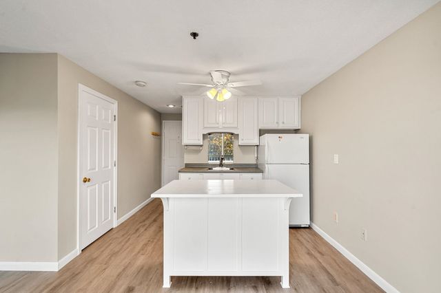 550 Winnacunnet Rd Unit 219, Hampton, NH 03842