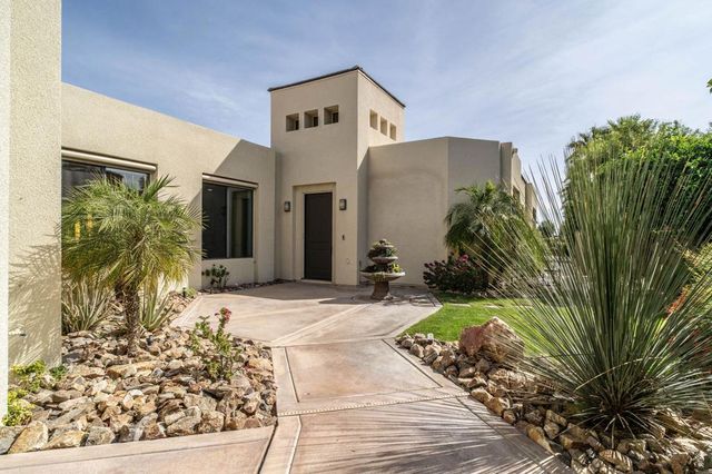 19 Via Haciendas, Rancho Mirage, CA 92270