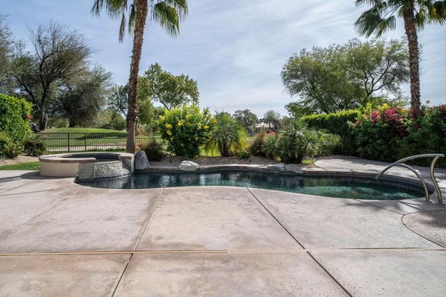 19 Via Haciendas, Rancho Mirage, CA 92270