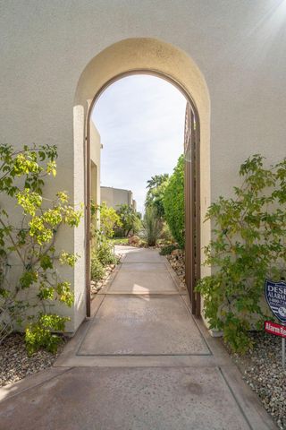 19 Via Haciendas, Rancho Mirage, CA 92270