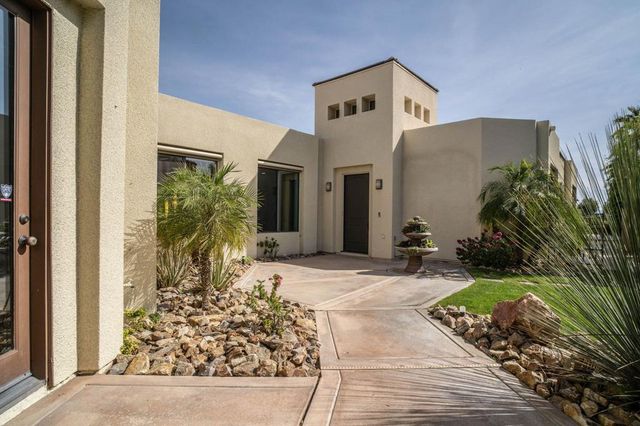 19 Via Haciendas, Rancho Mirage, CA 92270
