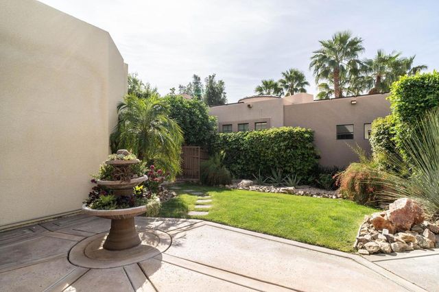 19 Via Haciendas, Rancho Mirage, CA 92270