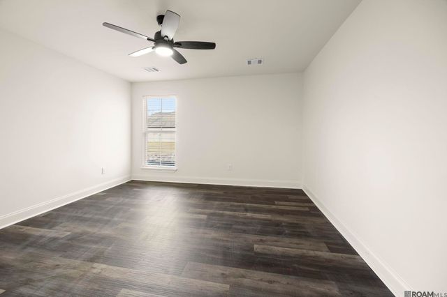 38254 Shelby Dr, Denham Springs, LA 70706