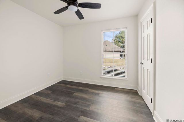 38254 Shelby Dr, Denham Springs, LA 70706