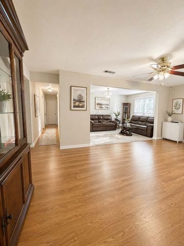 420 Price Drive, Lewisville, TX 75067