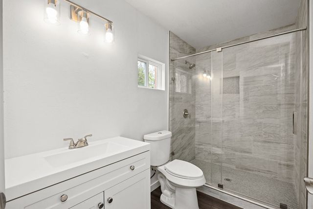 213 Verde Hills, Center Point, TX 78010