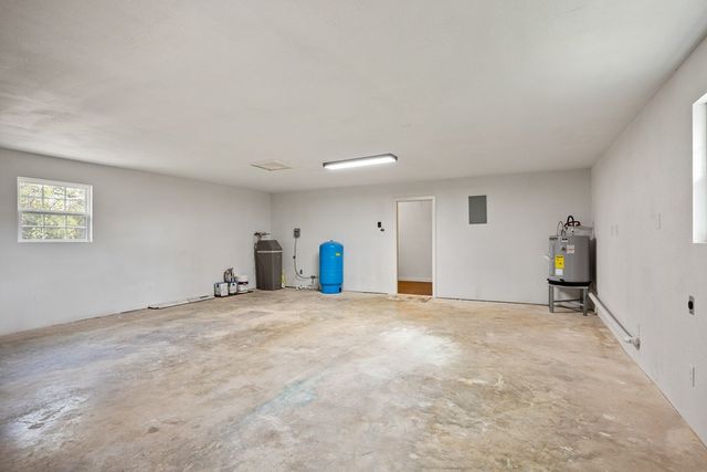 213 Verde Hills, Center Point, TX 78010